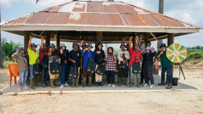 Tingkatkan Keselamatan Pekerja Semprot di Perkebunan Kelapa Sawit, Pandawa Agri Melakukan Edukasi Risiko Pestisida